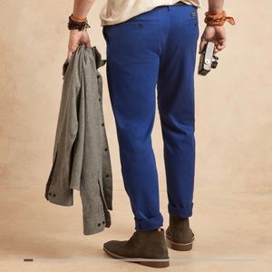 NWT Banana Republic Chino 35x36